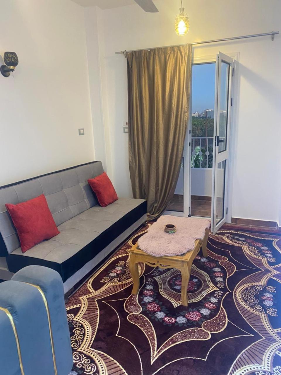 Nanis Nile View Luxor